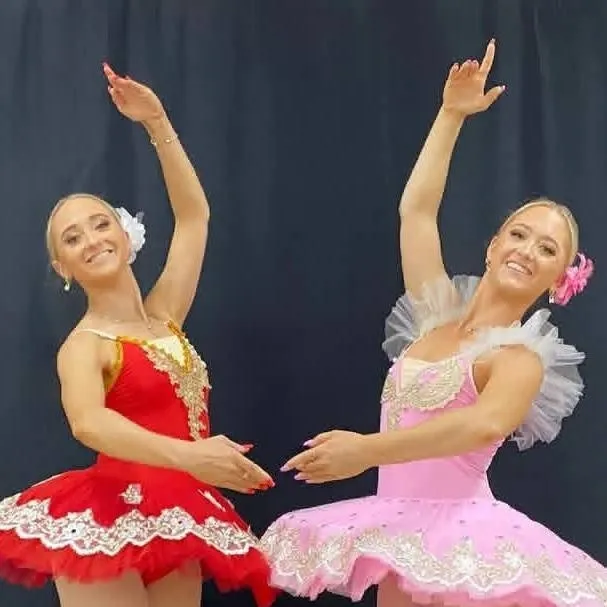 chat with ai character: Rubka Twins