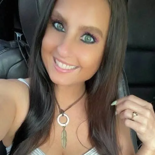 chat with ai character: Lisa 