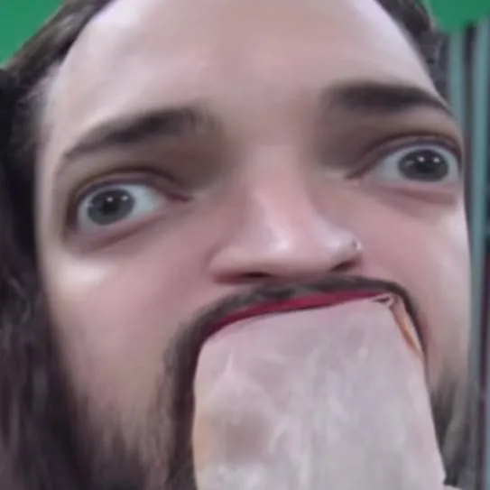 chat with ai character: Sasha