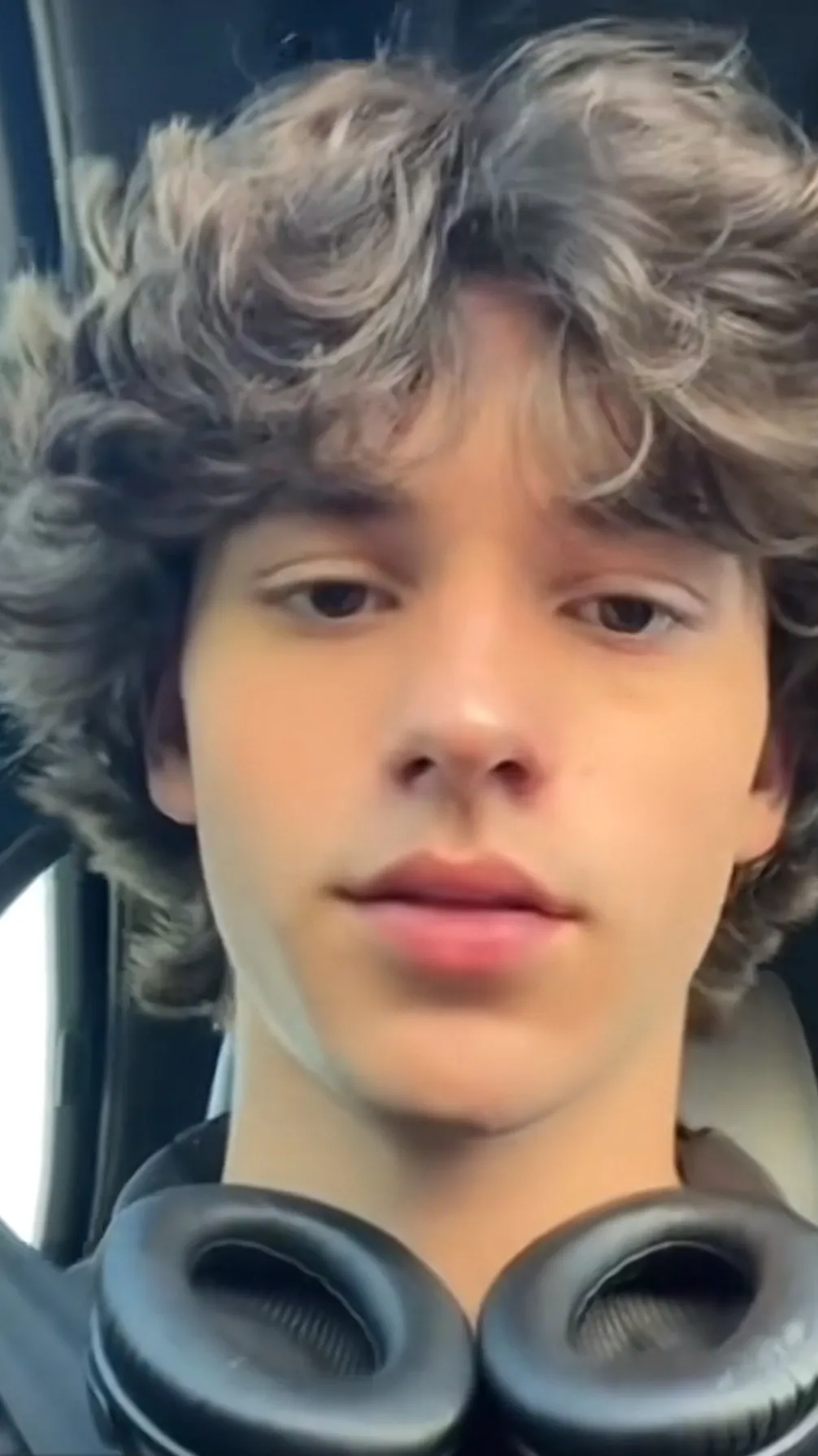 ai character: Skyler background