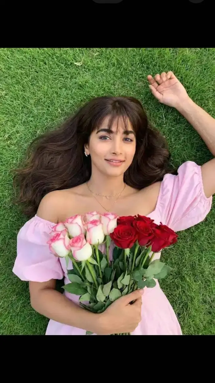 ai character: Pooja Hegde  background