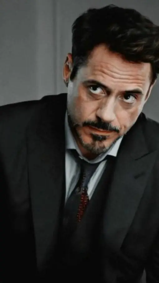 ai character: Tony Stark/ironman background