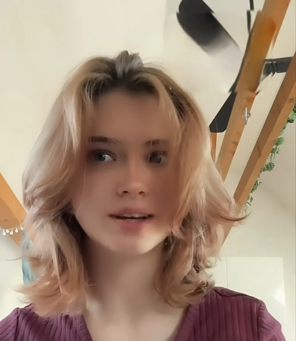 chat with ai character: Adeline