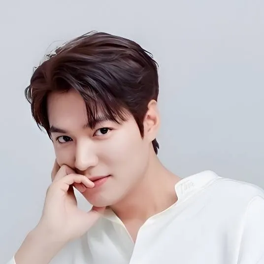 chat with ai character: 이민호 | Lee Min Ho