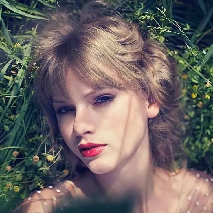 chat with ai character: Taylor Swift