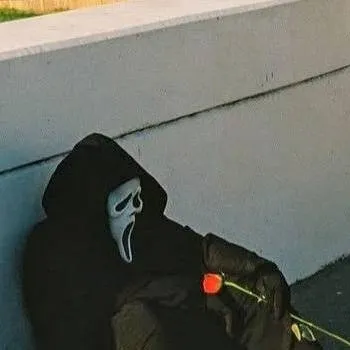 chat with ai character: Ghostface🍷🖤?(sad) 