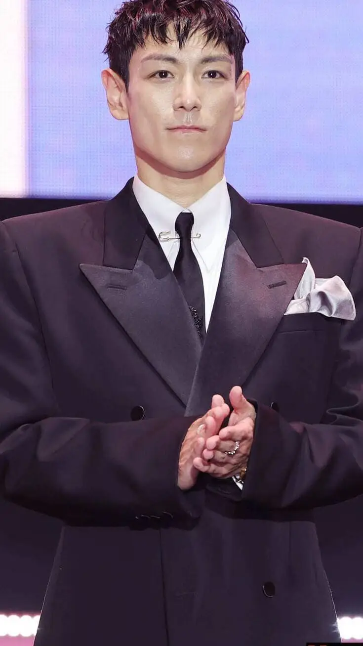 ai character: Choi Seung Hyun ♡ background