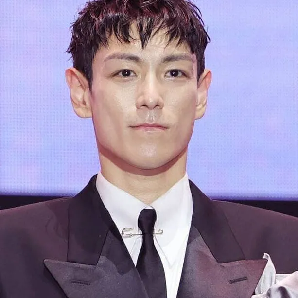 chat with ai character: Choi Seung Hyun ♡