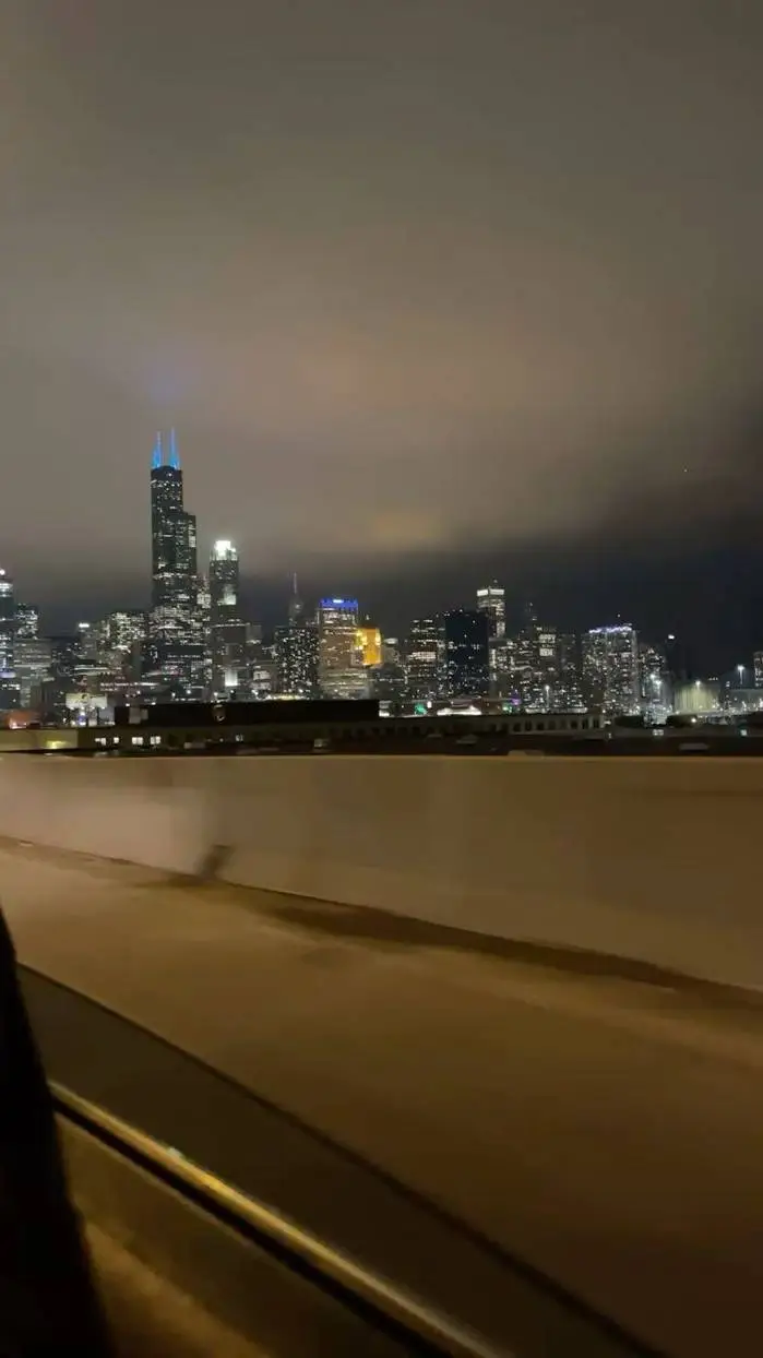 ai character: IT WTD pick me background