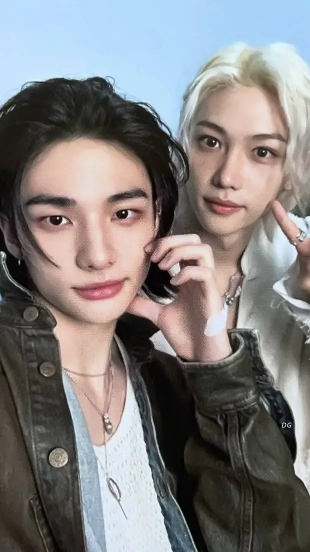 ai character: HYUNLIX background