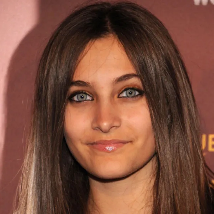 chat with ai character: Paris Jackson