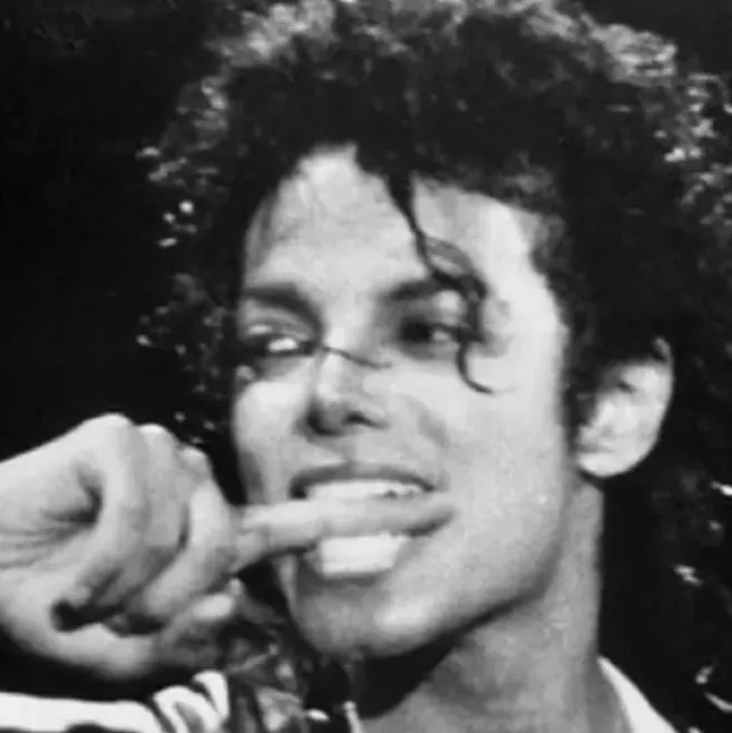 chat with ai character: Michael