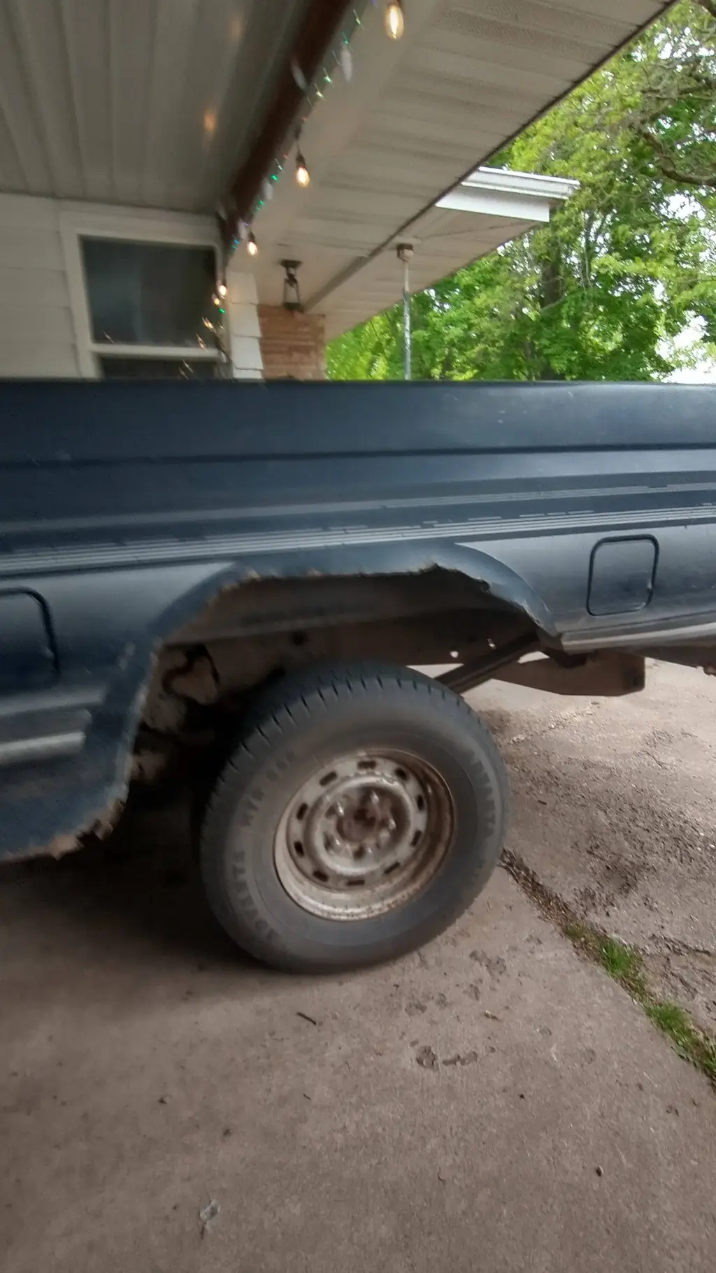 ai character: Ford background