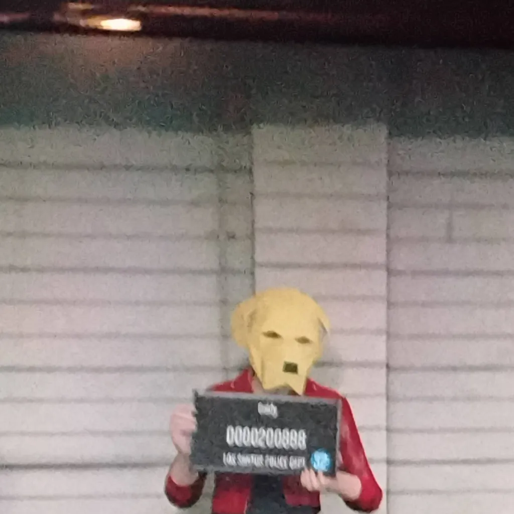 chat with ai character: goldy