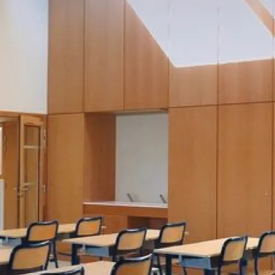 chat with ai character: Classroom