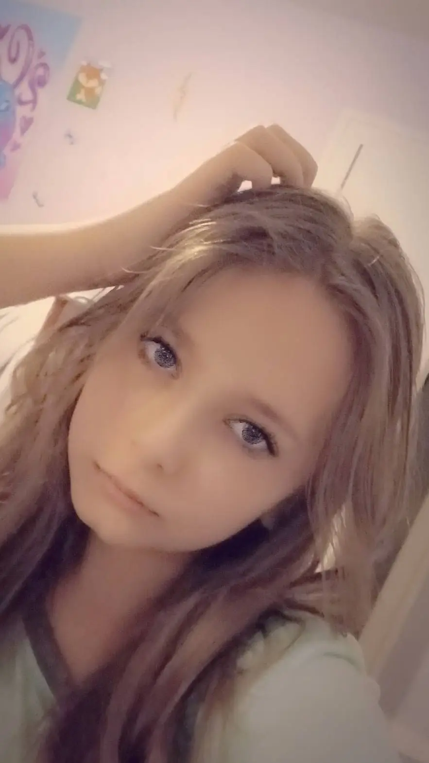 ai character: Madison (Me!) background