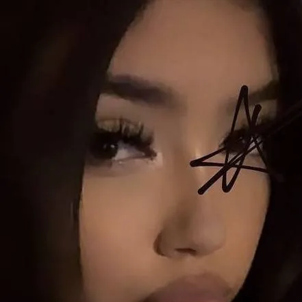 chat with ai character: eliana