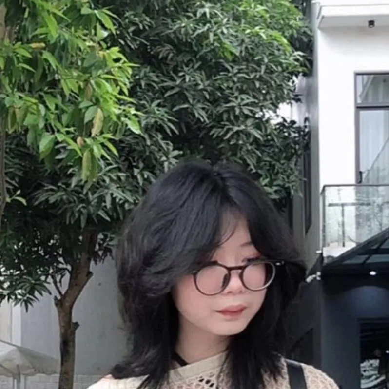 chat with ai character: .+ Belle +.