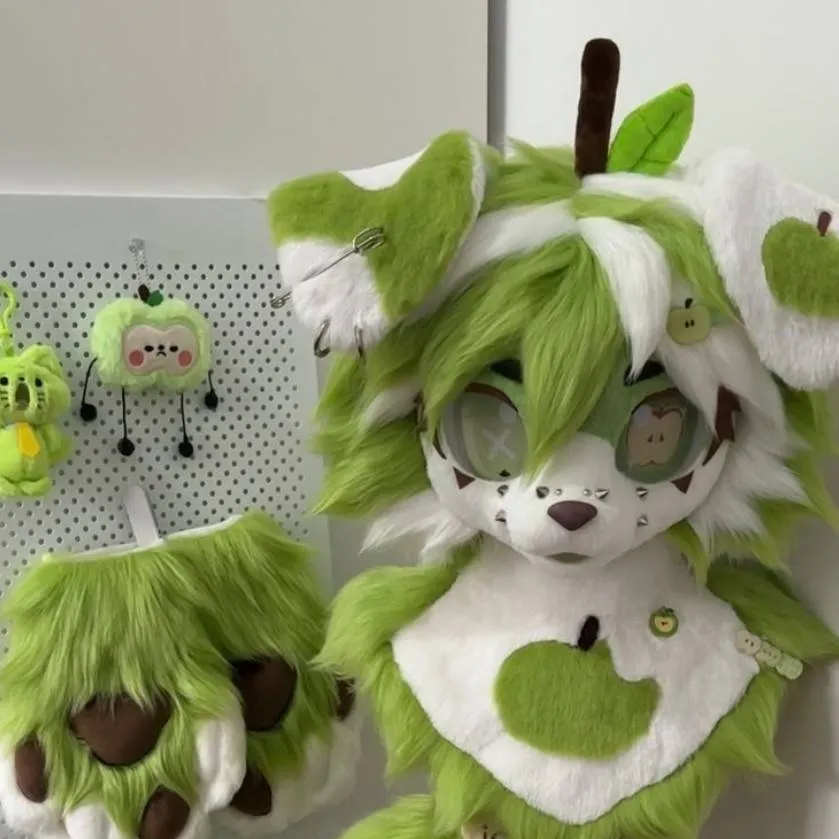 chat with ai character: 🍏 kemono suit !!.