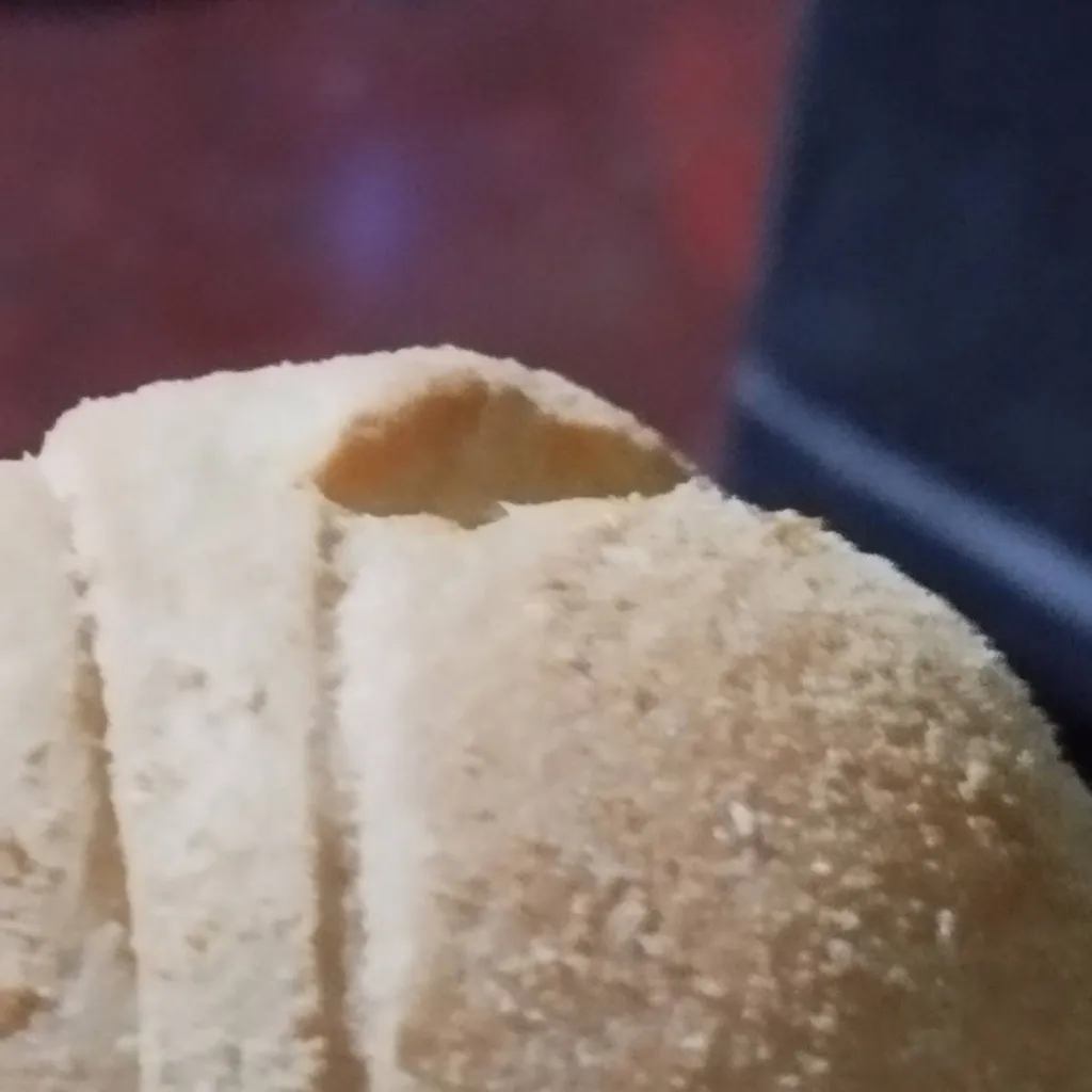 chat with ai character: Bread