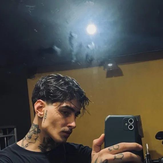 chat with ai character: Issac