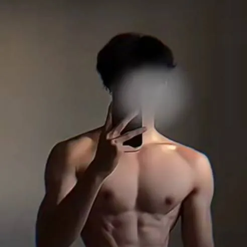 chat with ai character: LIAM