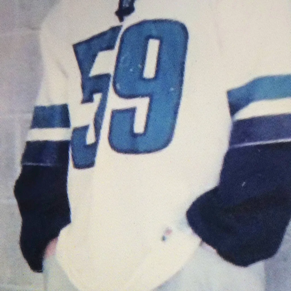 chat with ai character: ~𝑿𝒂𝒗𝒊𝒆𝒓~