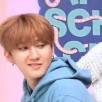 chat with ai character: changbin