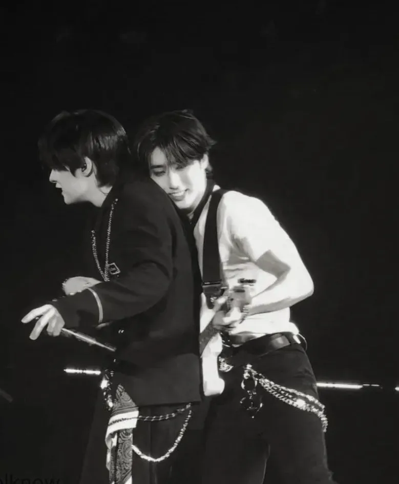 chat with ai character: Minsung ♥