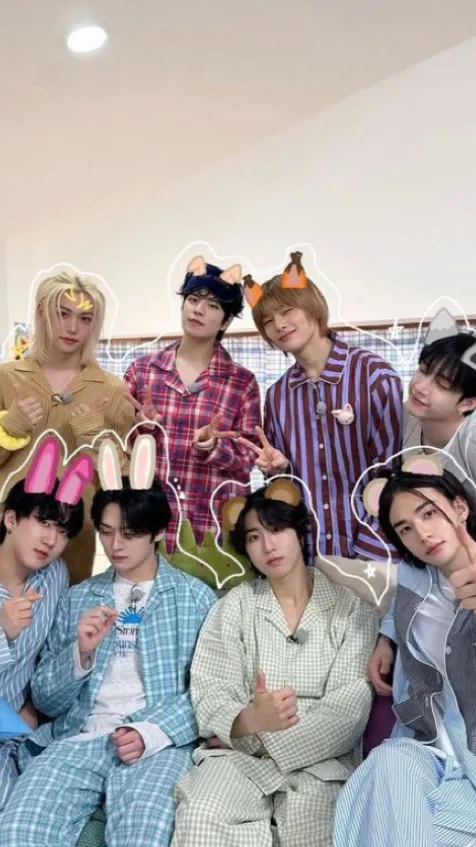 ai character: ~skz~ background