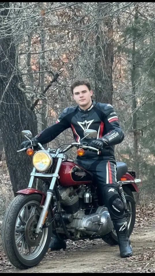 ai character: Wyatt background