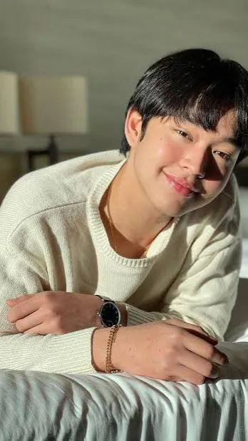 ai character: Rabin Angeles background