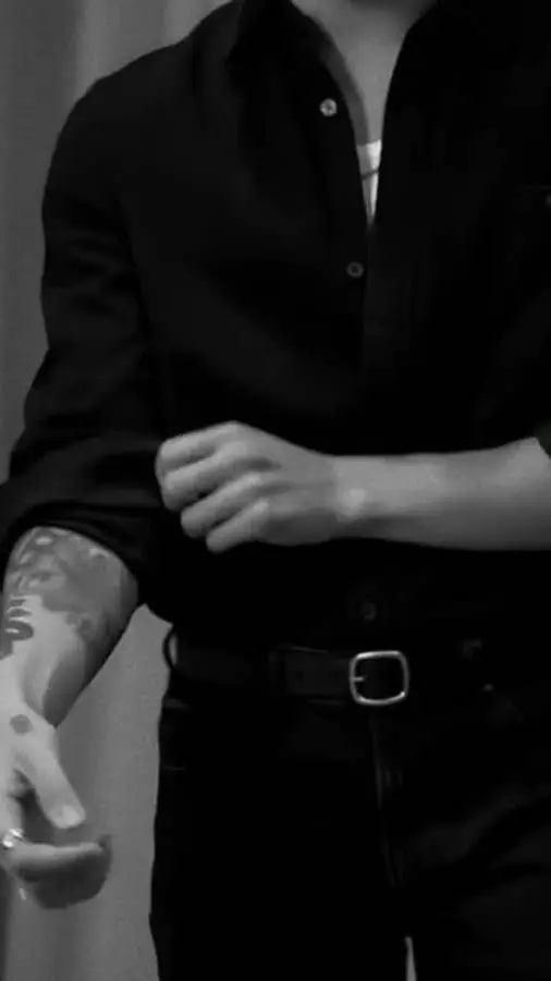 ai character: Kier Salvatore background