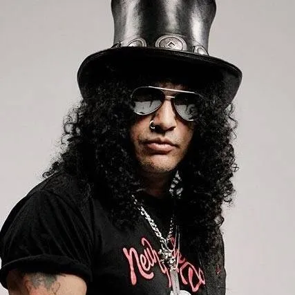 chat with ai character: Slash 