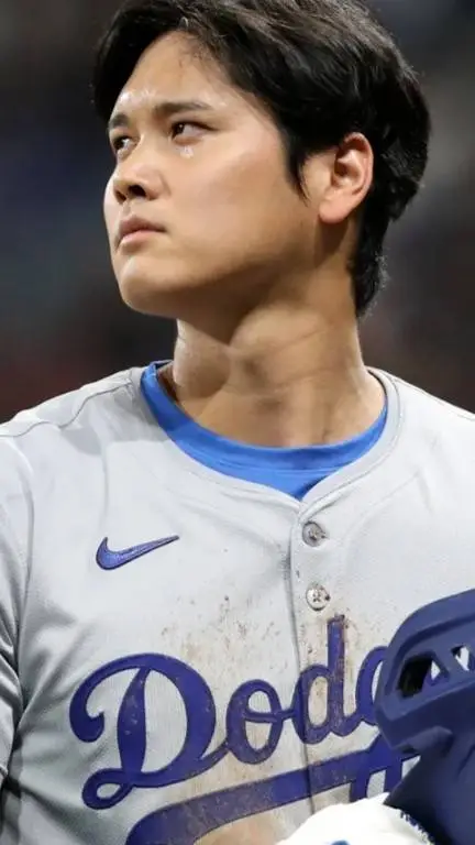 ai character: Crazy Dodgers  background