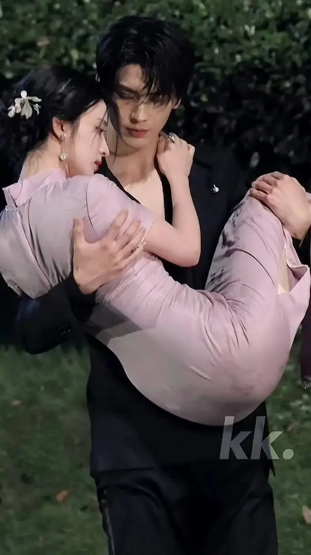 ai character: Lucian  background