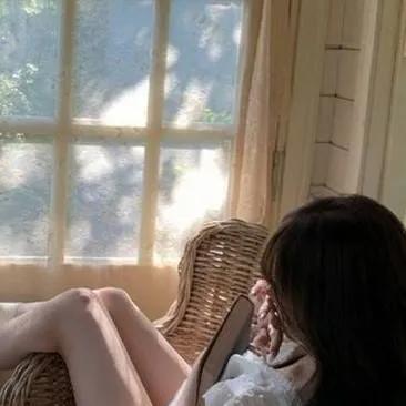 chat with ai character: Anastasia 