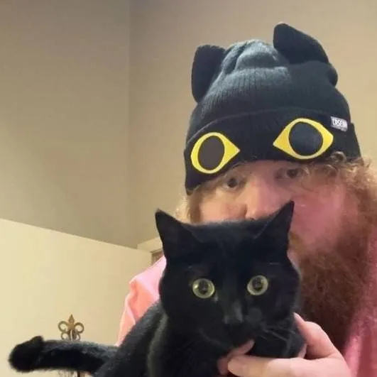 chat with ai character: Caseoh