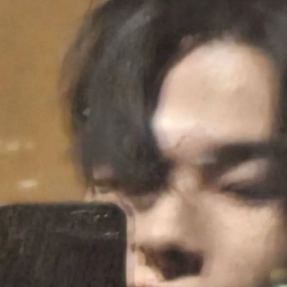 chat with ai character: ni-ki