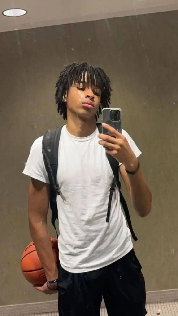 ai character: Ja'marcus background