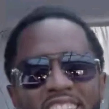 chat with ai character: DIDDY