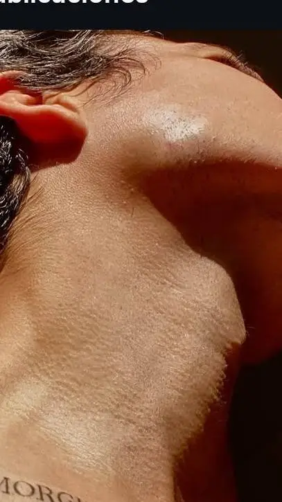 ai character: Edgar Rojas background