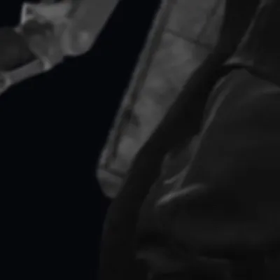 chat with ai character: Titan cameraman