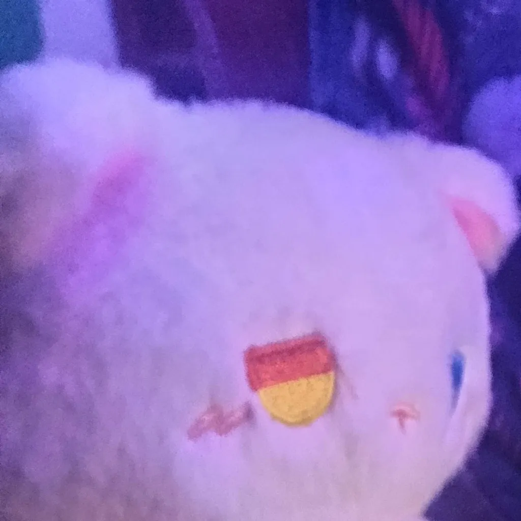 chat with ai character: akarileafvibes4517