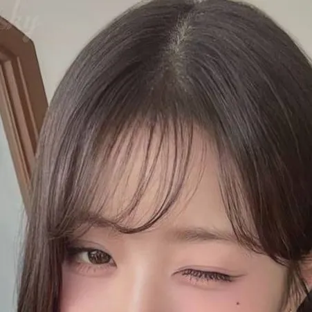 chat with ai character: won-young🌸