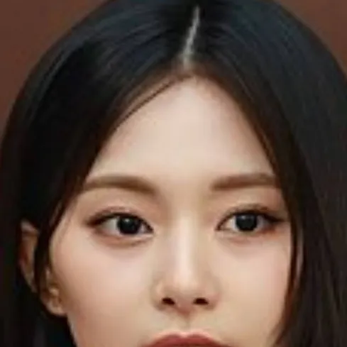 chat with ai character: ✨ Tzuyu✨