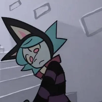 chat with ai character: Ushka