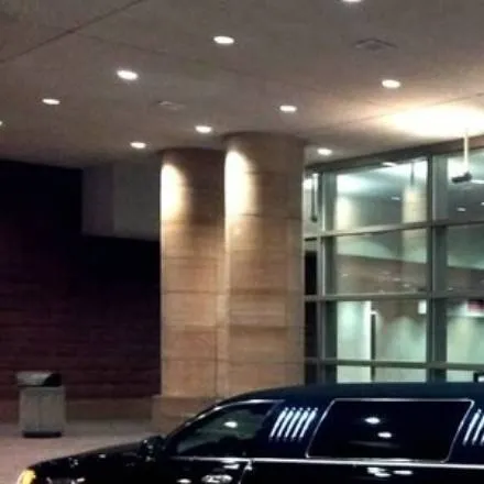 chat with ai character: Charleen Montega