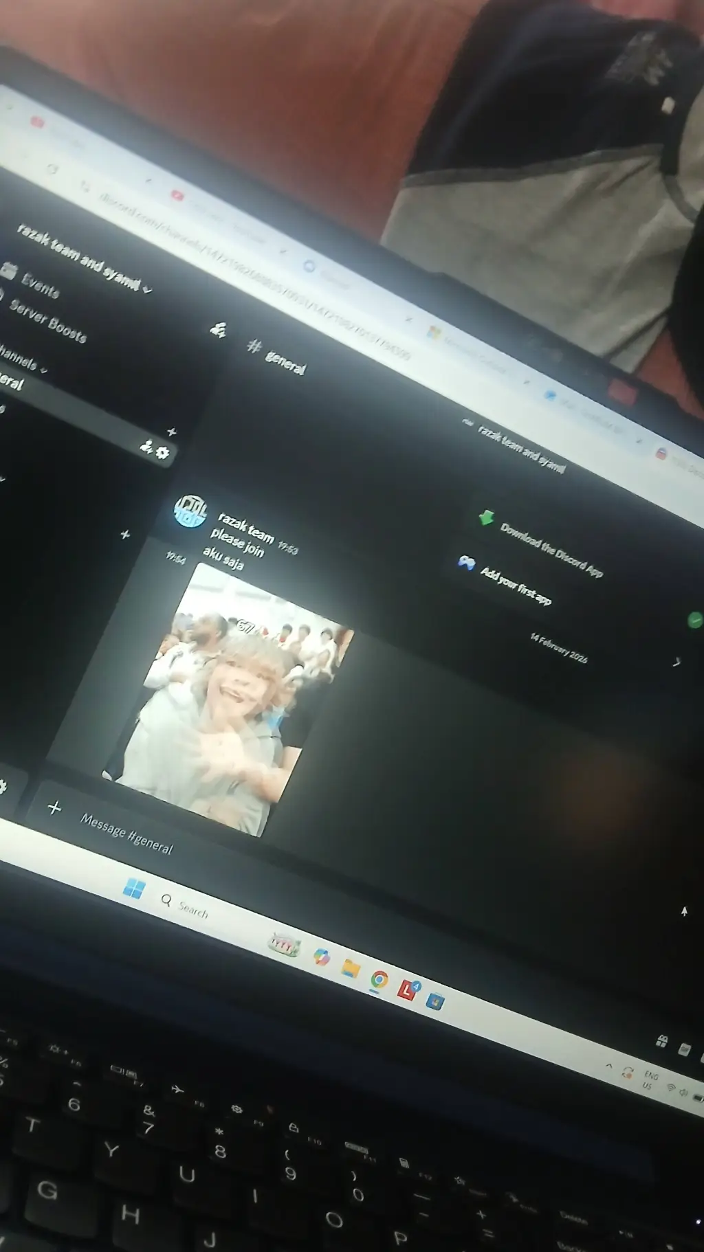 ai character: razak team scared background