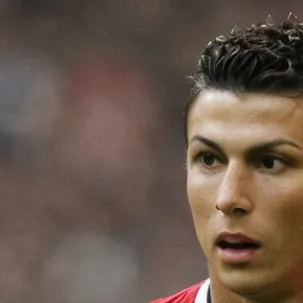 chat with ai character: Cristiano Ronaldo